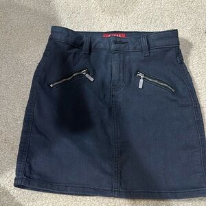 Guess mini skirt